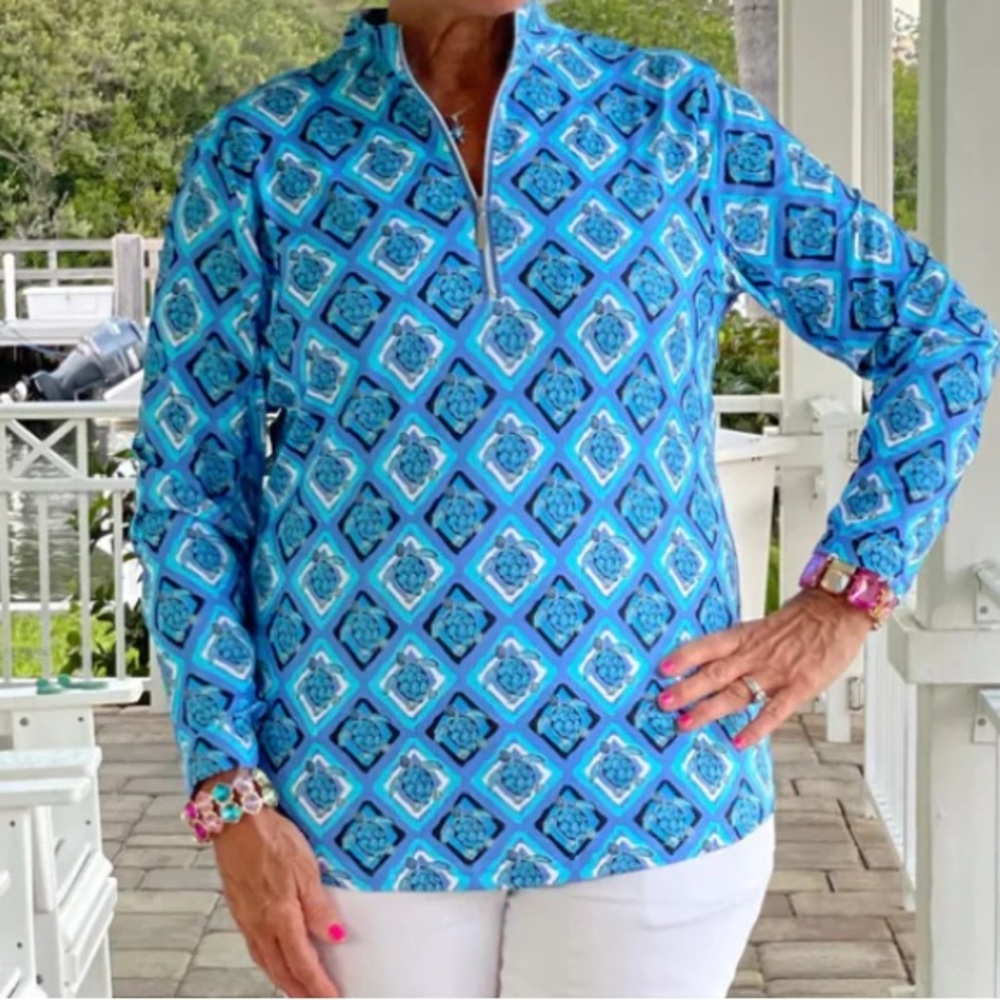 NWOT Lulu-B Blue Turtle Pattern Quarter Zip - Picture 5 of 5
